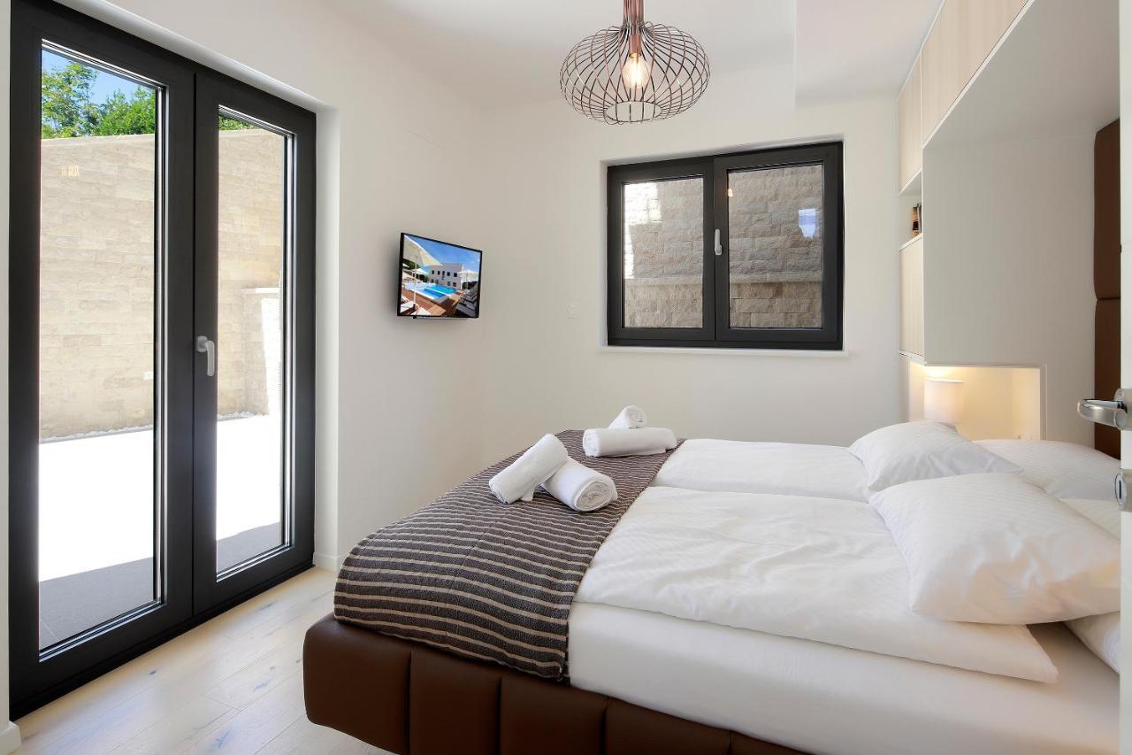 Modena Maris-Heated Pool-Grill-Relax-Jacuzzi Apartments Icici Ngoại thất bức ảnh