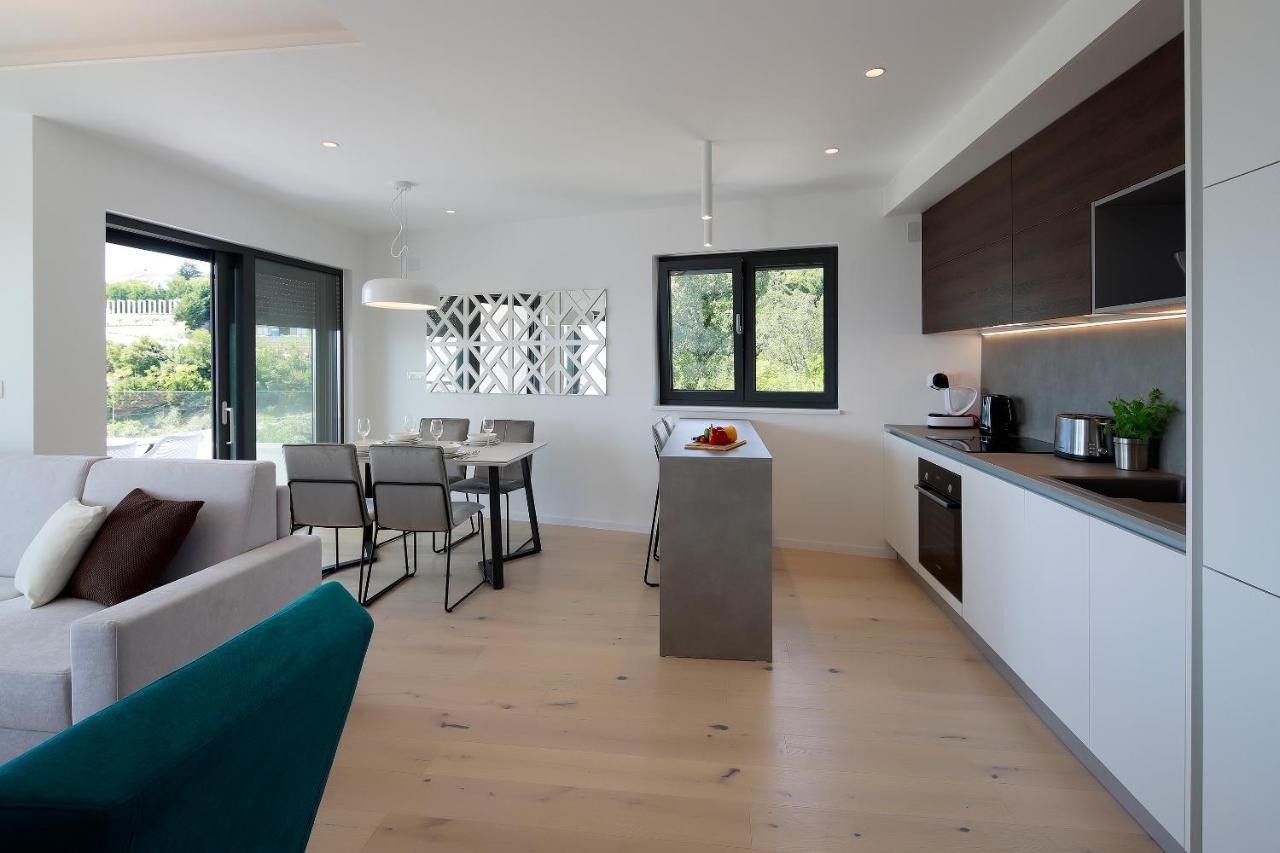 Modena Maris-Heated Pool-Grill-Relax-Jacuzzi Apartments Icici Ngoại thất bức ảnh